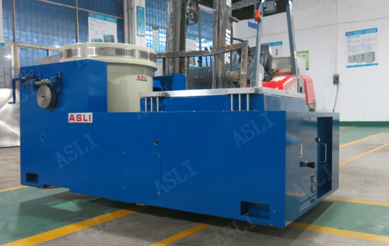 Apparecchiatura per prove di vibrazioni casuali orizzontali e verticali elettromagnetiche sull'asse XYZ