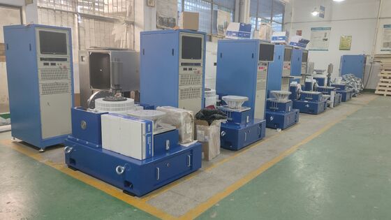 Apparecchiature per prove di vibrazione sull'asse XYZ secondo ANSI C 136.31 per lampioni