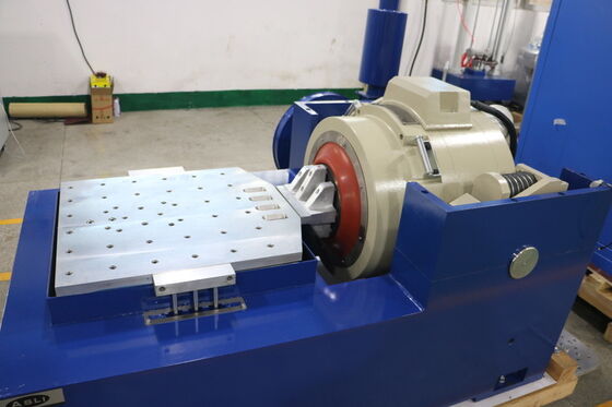 Apparecchiatura di prova per vibrazioni elettromagnetiche