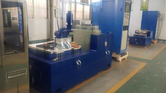 Shaker Testing Equipment With elettrodinamico 600kg ha valutato la prova di vibrazione di raduno IEC61373 della forza